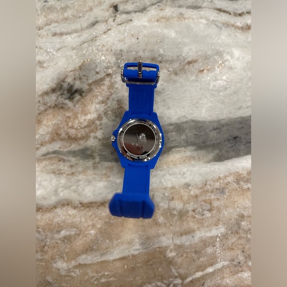 NWOT Michael Kors Womens MK2731 Bradshaw Blue Silicone - Picture 3 of 6